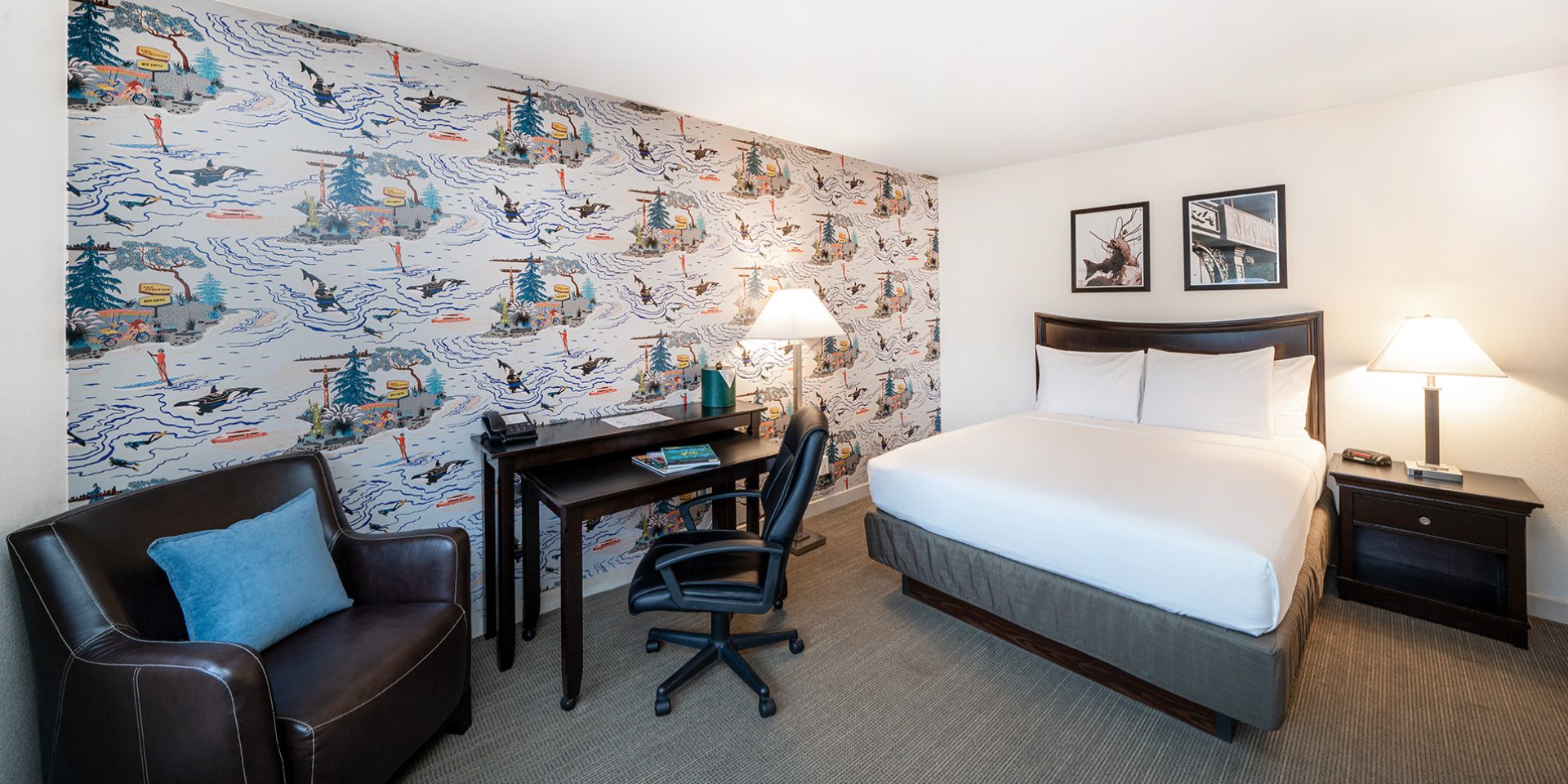 The Grove West Seattle Inn hotel lobby